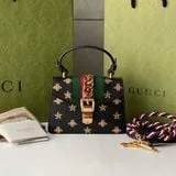 Gucci 470270DJ2SG8571